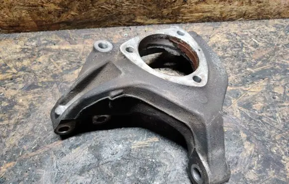 Chevrolet Captiva Front wheel bearing hub 25944110