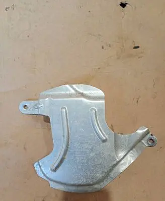 Volkswagen Tiguan Other engine bay part 5N0820897