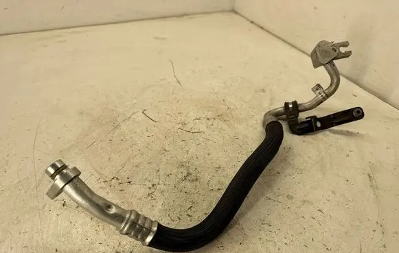 Maserati Ghibli Air conditioning (A/C) pipe/hose 670038906