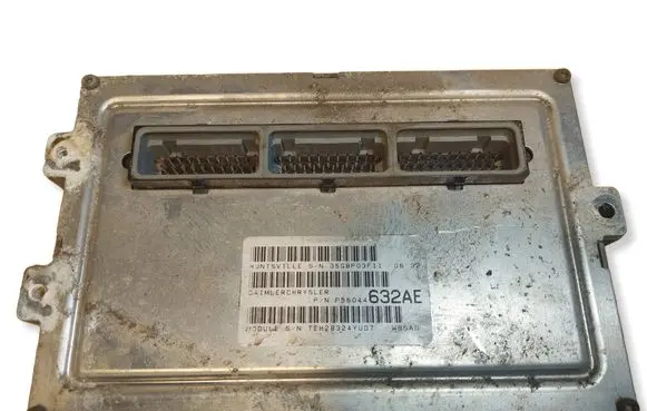 Jeep Grand Cherokee (WJ) Engine control unit/module ECU P56044632AE 35GBP03F11 TEH28324YUD7