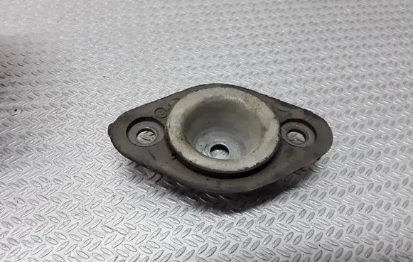 Volvo V70 Coil spring/strut mount 