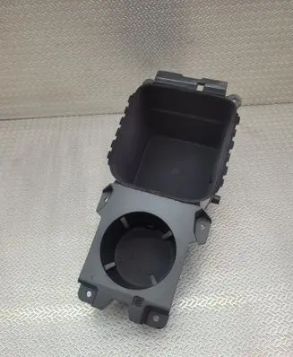 Polestar 2 Cup holder front 32226076