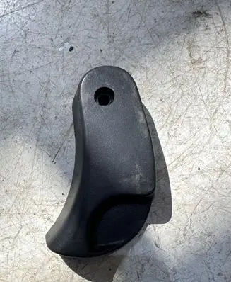 BMW 3 E46 Engine bonnet (hood) release handle 8223163