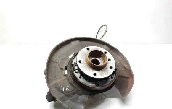 BMW X1 E84 Rear wheel hub spindle/knuckle 6788049