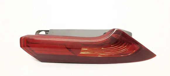 Tailgate rear/tail lights