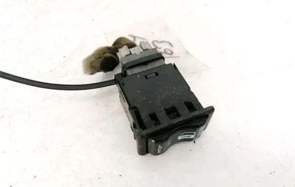 Nissan Primera Central locking switch button 