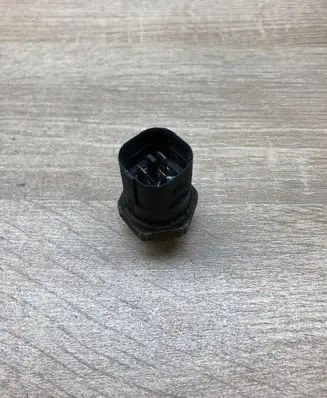 Volkswagen Golf IV Coolant temperature sensor 1H0959481B