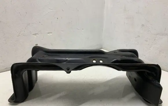 Jeep Grand Cherokee Gearbox mounting bracket 68229952AA 17815