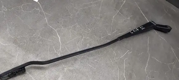 Volkswagen Golf III Front wiper blade arm 1H1955410B