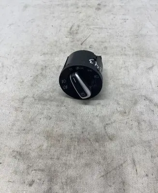 Volkswagen Golf VI Light switch 3C8941431A