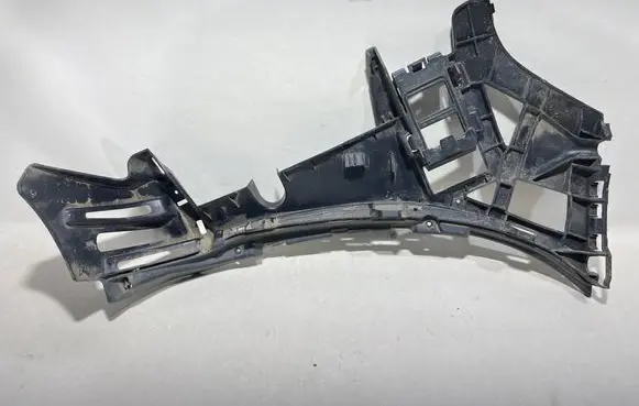 Mercedes-Benz GLE W167 Front bumper mounting bracket A1678855403