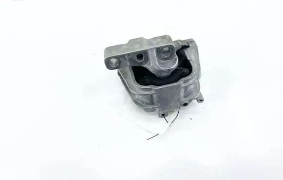 Volkswagen Caddy Engine mount bracket 1K0199262