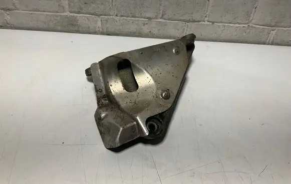 BMW 3 E92 E93 Engine mounting bracket 6770054 6770052