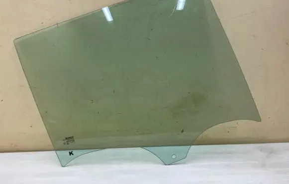 Renault Laguna III Front door window glass four-door AS2M3236DOT682