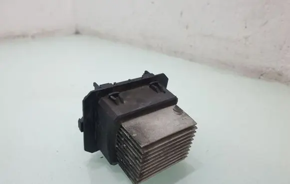Peugeot 508 Heater blower motor/fan resistor T1017845R