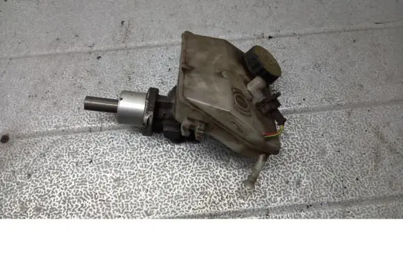 Peugeot 206 CC Master brake cylinder