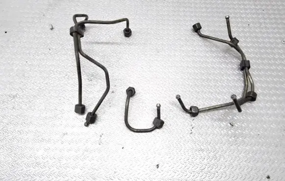 Citroen C8 Fuel injector supply line/pipe 