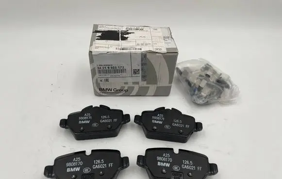 Mini Cooper Countryman R60 Brake pads (rear) 9808172