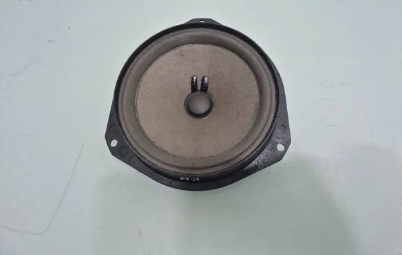 Alfa Romeo Giulia Front door speaker 518936010