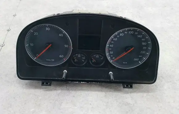 Volkswagen Touran I Speedometer (instrument cluster) 