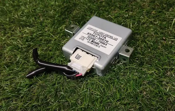 Lexus GS 250 350 300H 450H LED ballast control module 8596730070 3550079964