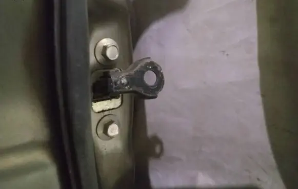 Honda FR-V Front door check strap stopper 
