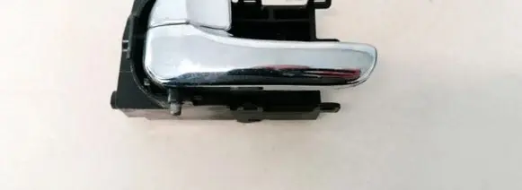 Nissan Almera N16 Front door interior handle