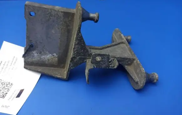 Mercedes-Benz C W203 ABS pump bracket A2034310240