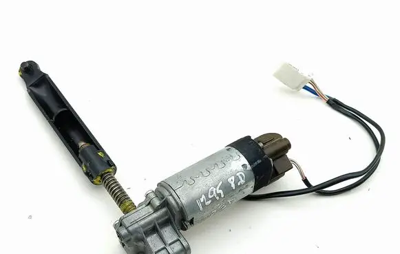 Maserati Quattroporte Seat adjustment motor 82031015