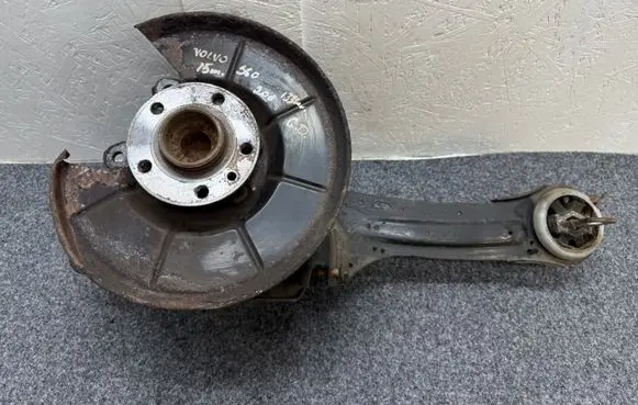 Volvo S60 Rear wheel hub