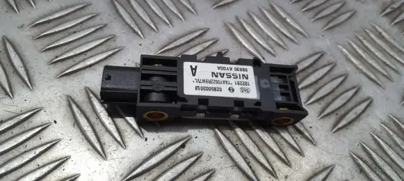 Nissan Note (E11) Airbag deployment crash/impact sensor 0285003019 98830AY00A