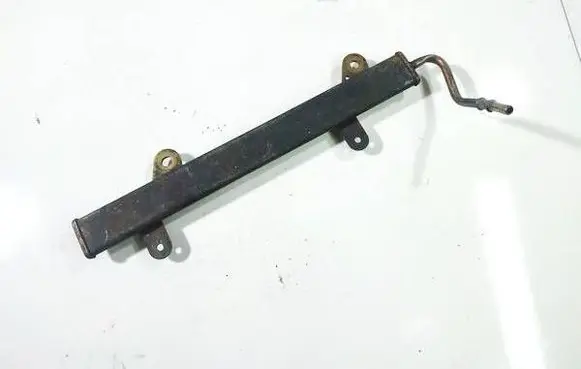 Nissan X-Trail T30 Fuel main line pipe 