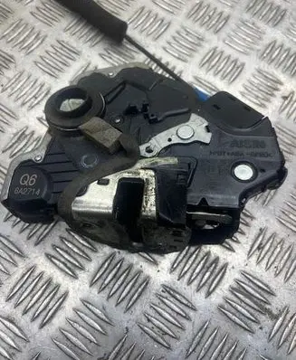 Toyota Avensis T250 Rear door lock PBTABS