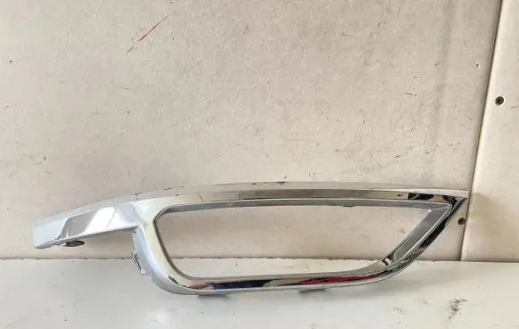Volkswagen T-Roc Rear light trim 2GA807833A