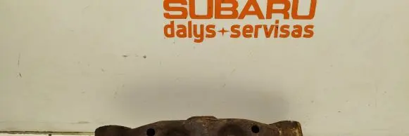 Subaru Legacy Rear differential/diff mount bracket 