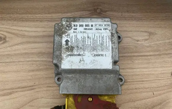 Skoda Octavia Mk2 (1Z) Airbag control unit/module 1K0909605M 5WK43411