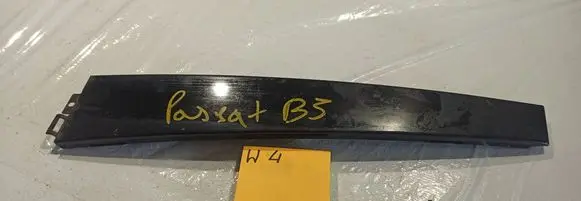 Volkswagen PASSAT B5 Other sill/pillar trim element 