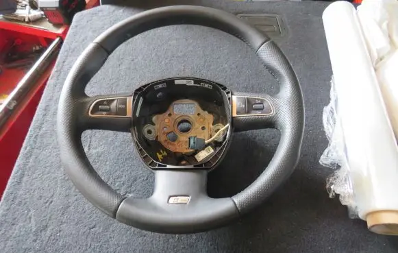 Audi A4 S4 B8 8K Steering wheel
