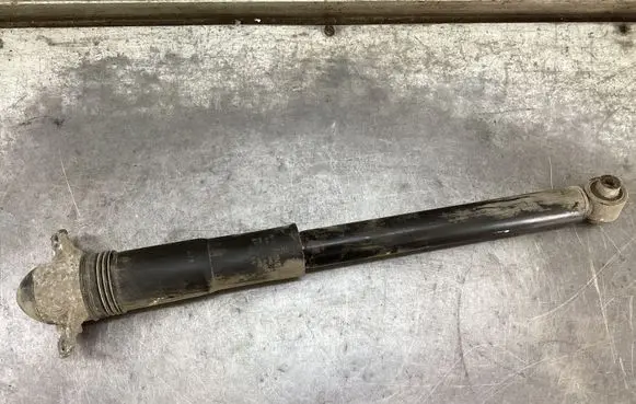Skoda Superb B8 (3V) Rear shock absorber/damper 5Q0513425D