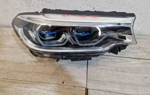 BMW 5 G30 G31 Headlight/headlamp 9879480-02