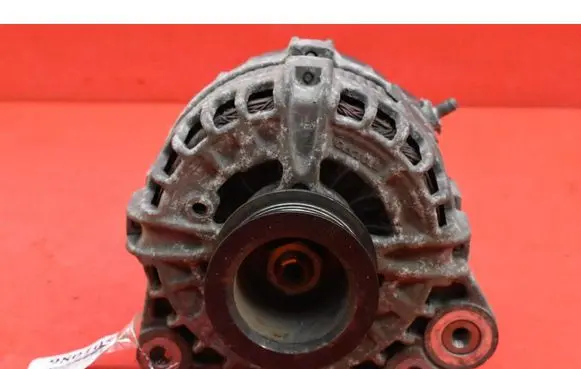 Volvo V40 Generator/alternator 30659580