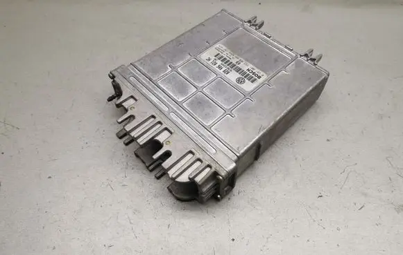 Volkswagen Sharan Engine control unit/module 028906021HC 0281001737