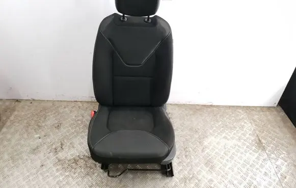 Renault Clio IV Front driver seat 
