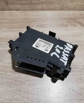 Volkswagen PASSAT B4 ABS control unit/module 1H0907379D