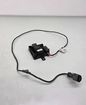 BMW M3 F80 Current control relay 7614585