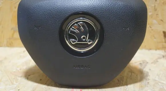 Skoda Octavia Mk3 (5E) Steering wheel airbag 6V0880201T