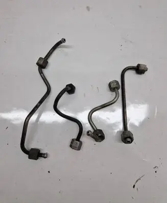 Opel Antara Fuel injector supply line/pipe 