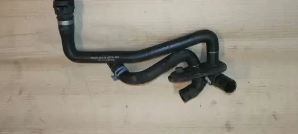 Audi Q5 SQ5 Engine coolant pipe/hose 8R0819350