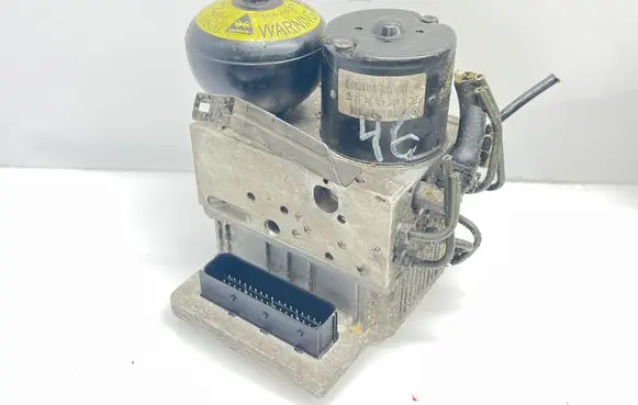 Mercedes-Benz E W211 ABS Pump 0265250098 A0054318112