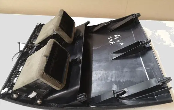 Mazda 6 Dash center air vent grill GS1D55311